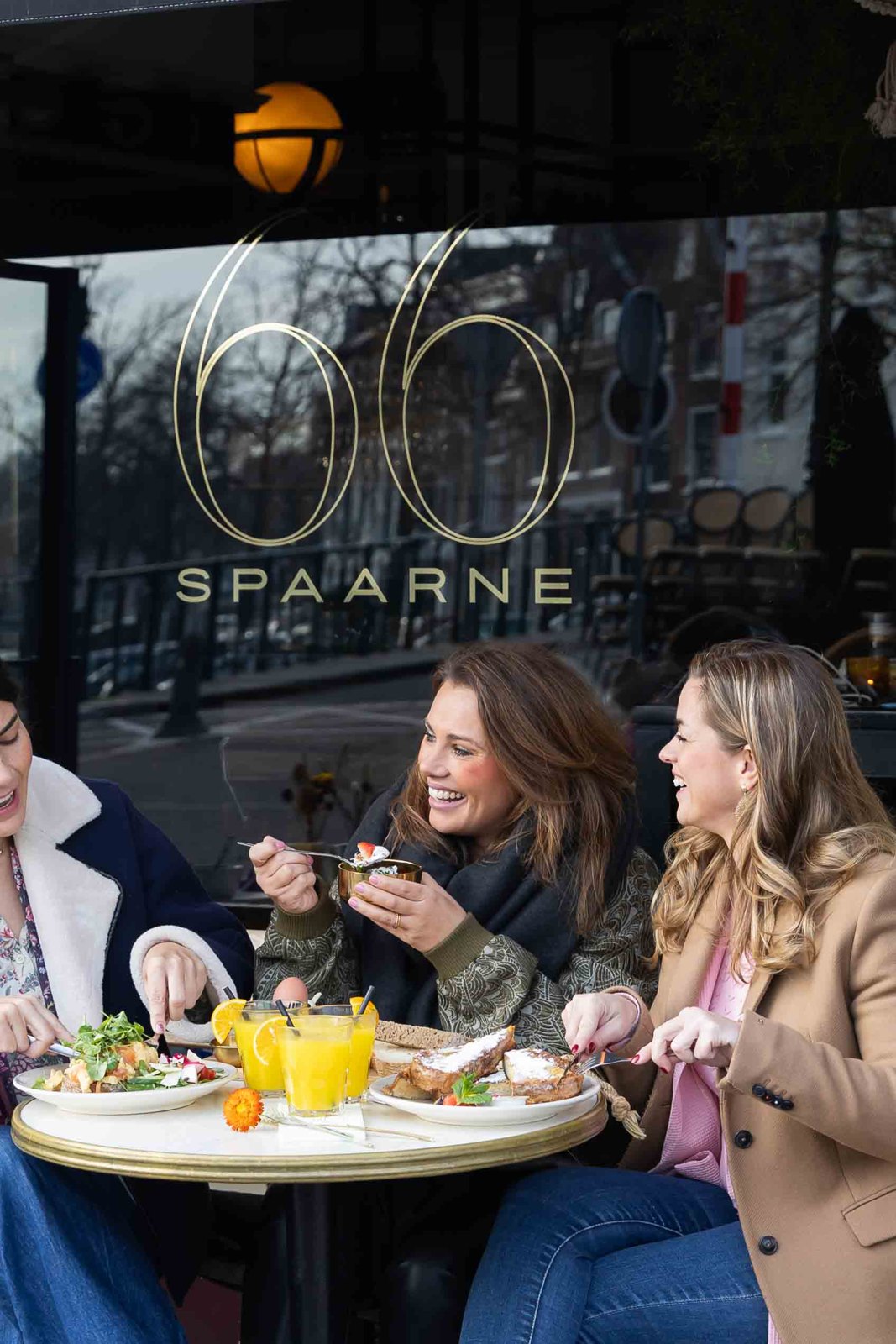 Samen lunchen buiten bij Spaarne 66